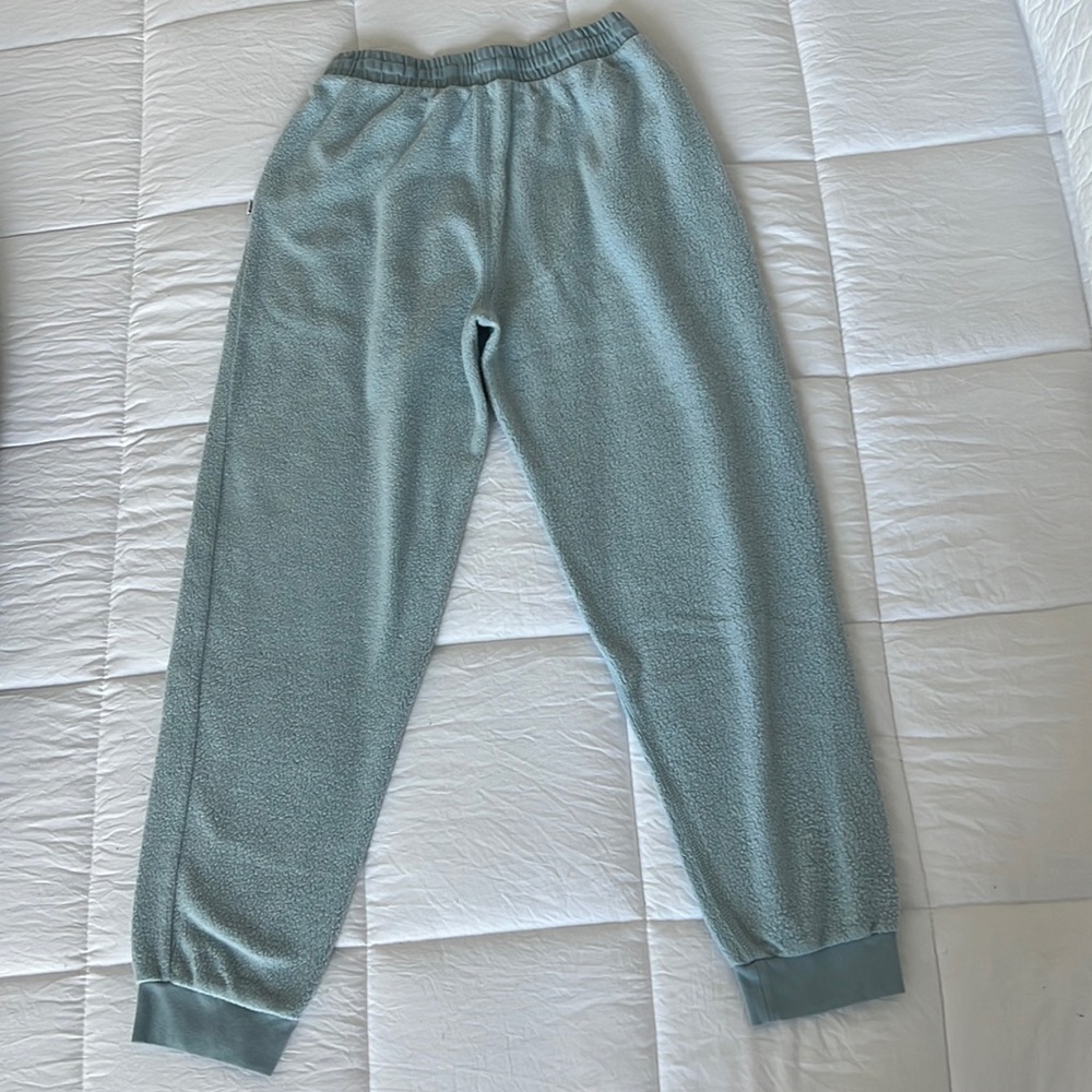 Feat Women’s Blanket Blend Joggers - Picture 2 of 3